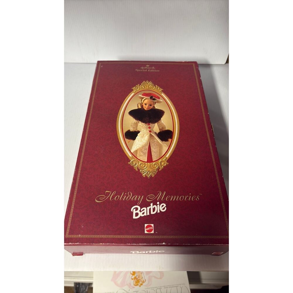 Holiday Memories Barbie Doll Hallmark Special Edition 1995 Mattel 14106
